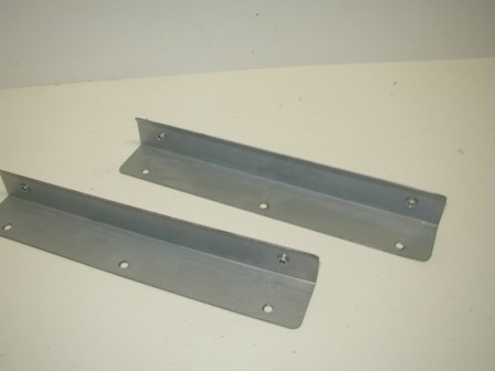 Mitsubishi Model 50111 - 50 inch Projector Monitor (Mazan Flash Of The Blade) Front Securing Brackets (Item #32) $17.99